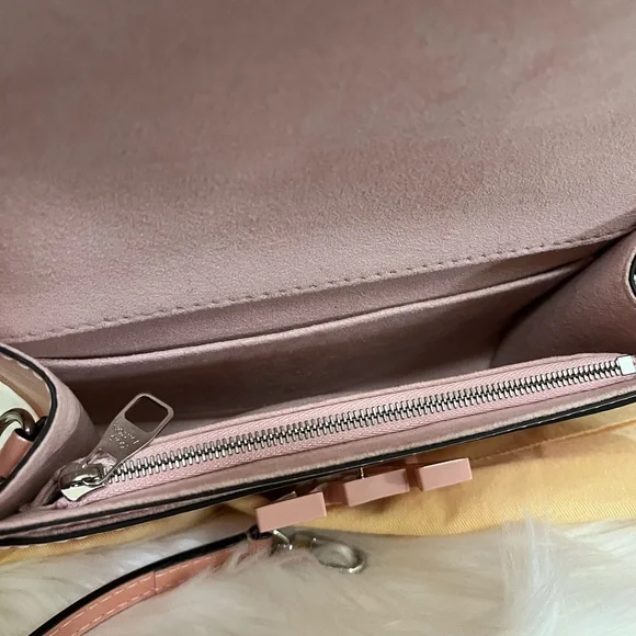 Louis Vuitton Louise Epi Leather PM Bag in Rose Claire / Light Pink - Picture 9 of 12